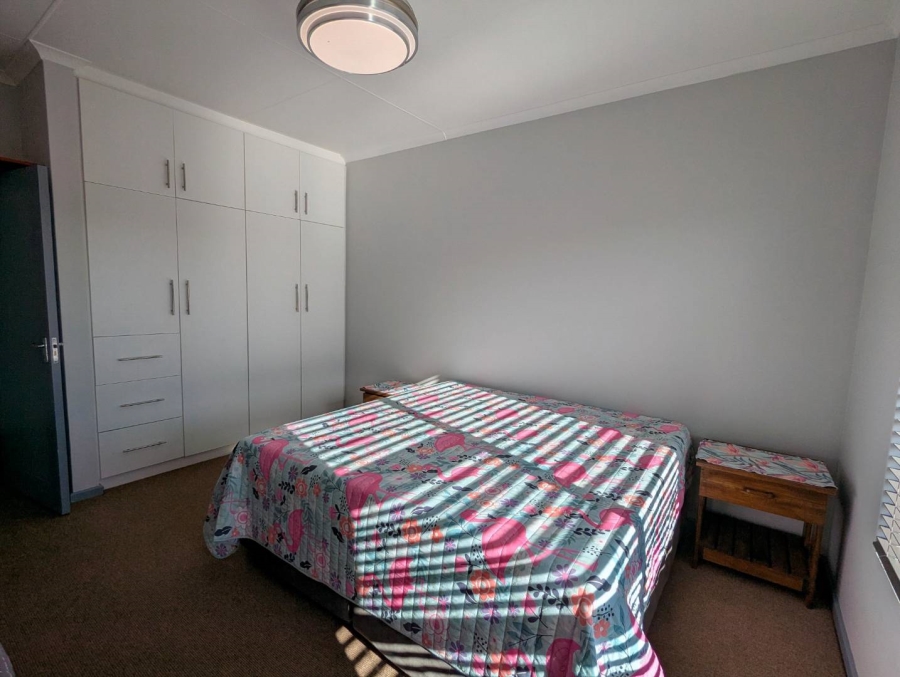 5 Bedroom Property for Sale in Fraaiuitsig Western Cape
